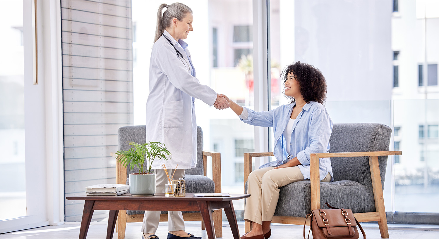 Staying Healthy While Travelling: Doctor-Approved Advice for a Safer, Stress-Free Trip